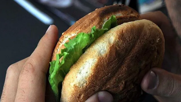 Dünyanın üçte biri obez olma yolunda