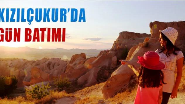 Gün batımını izlemek için Kızılçukur'a akın ediyorlar