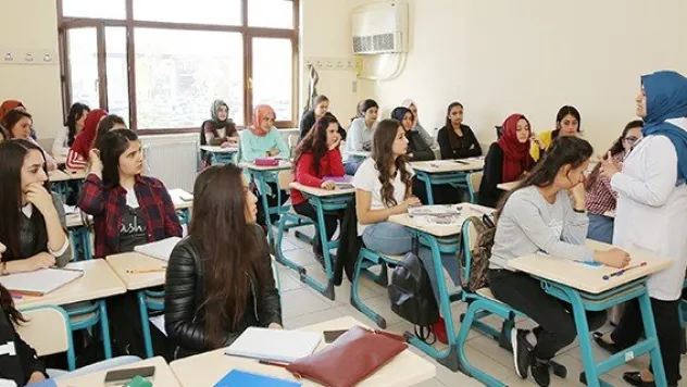 Büyükşehir, 10 bin öğrenciye eğitim veriyor