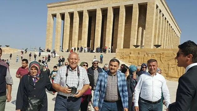 Develi Belediye Başkanı Mehmet Cabbar Anıtkabir'i ziyaret etti