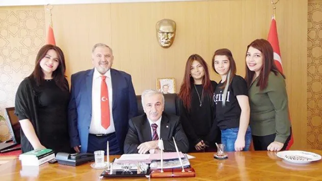 Talasemi ve Lösemililer Derneği Vali Kamçı'yı ziyaret etti