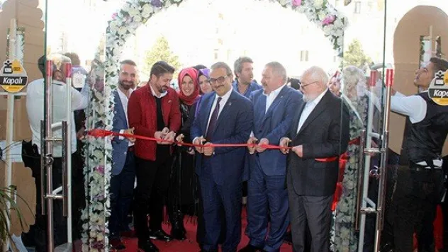 Moodbasic &amp Dresslove şubesi açıldı