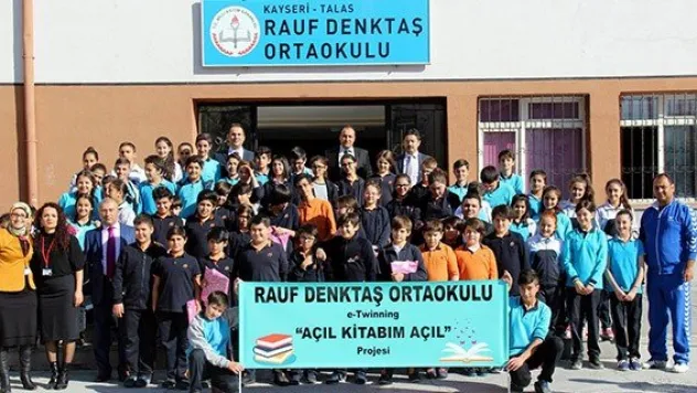 Tekden'den 'Açıl kitabım açıl' projesi