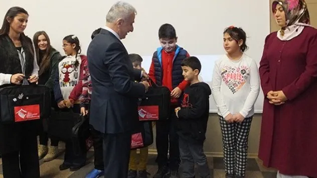 Şehit çocuklarına diz üstü bilgisayar