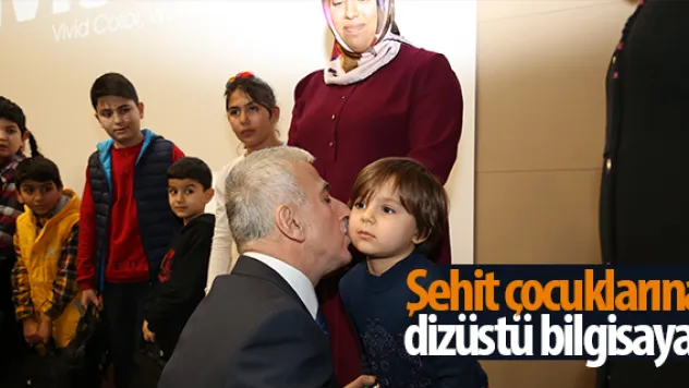 Şehit çocuklarına diz üstü bilgisayar