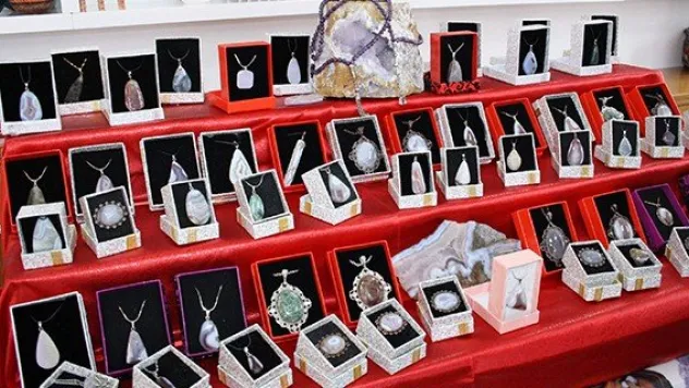 Aydıncık'ta çıkarılan ametist taşı Yozgat'ta tanıtılacak