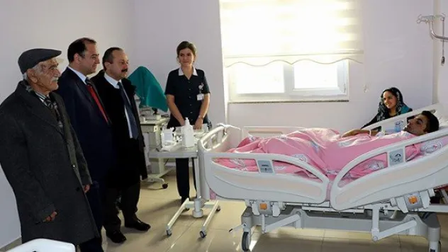 Şair Mithat Atahan'dan gazilere 'Komando Marşı' hediyesi