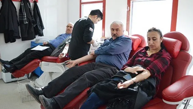 Vatandaştan kan bağışı kampanyasına destek