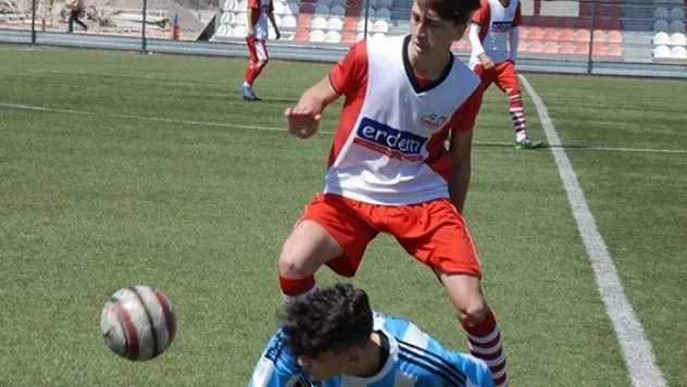 Kayseri Meysuspor-Amarat Gençlik: 7-2