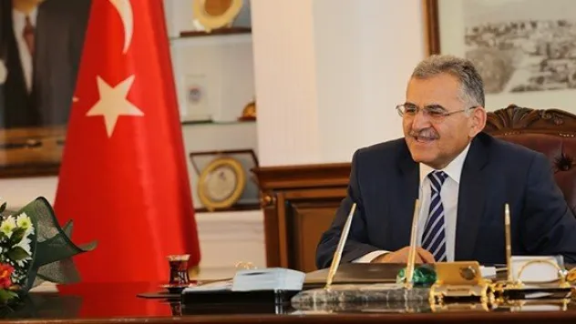 Melikgazi'de afiş kirliliği temizlenecek