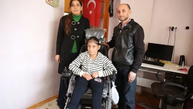 13 yaşındaki Ebru'nun üzüntüsünü Büyükşehir sona erdirdi