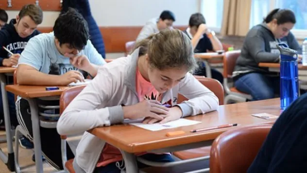 Bitişik eğik el yazısı başarısızlığa neden oluyor