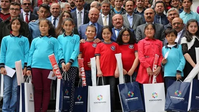 Bilgi yarışmasında ödüller sahiplerini buldu