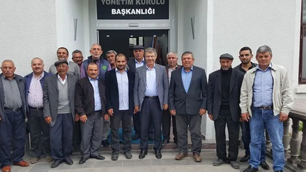 Bünyan çiftçilerinden Başkan Akay'a destek ziyareti