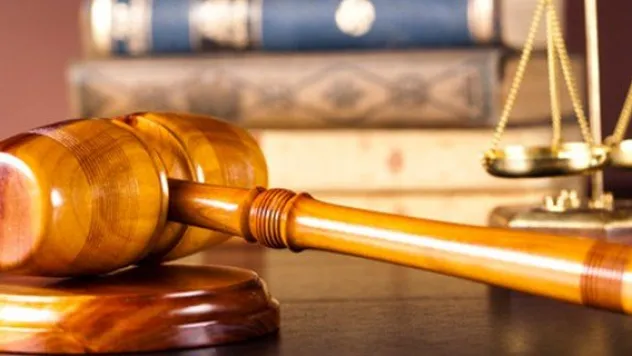 By lock'cu 6 öğretmene toplam 37.5 yıl hapis