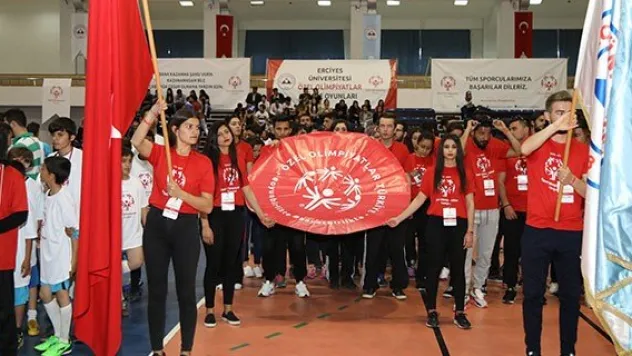 Kayseri'de Özel Olimpiyatlar rüzgrı esti