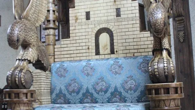 Kayserili zanaatkr İstanbul'un fethi temalı koltuk tasarladı