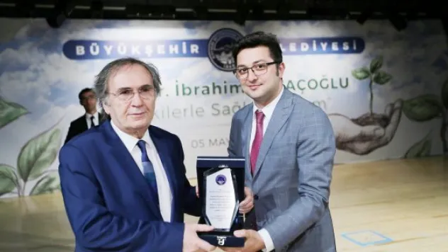 Saraçoğlu, bitkilerle sağlıklı yaşamın sırlarını anlattı