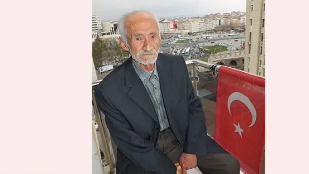 Seyfali, 71 yaşında aşk şiiri yazdı