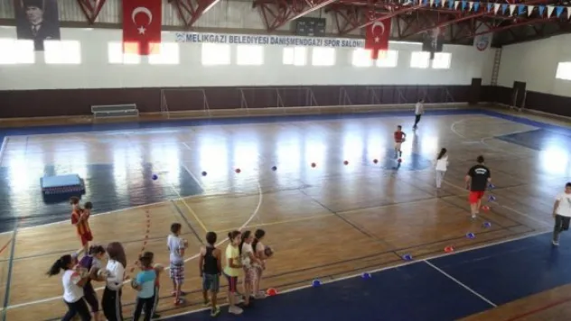 54 branşta yaz spor okulu açılıyor