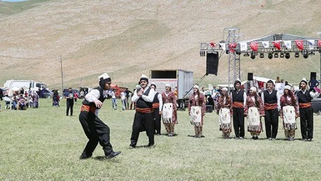Akkışla'da yoğurt ve kilim festivali