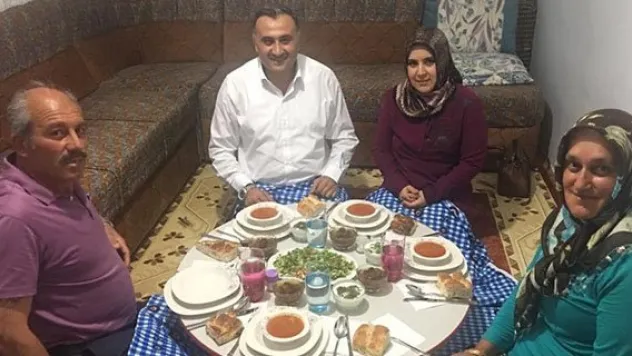 Başkan Cabbar iftarda vatandaşlarla buluşmaya devam ediyor