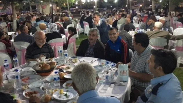 Develili AK Partililer iftar etkinliğinde buluştu