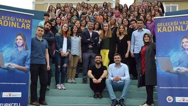 Kadınlar Kayseri'de geleceği yazıyor