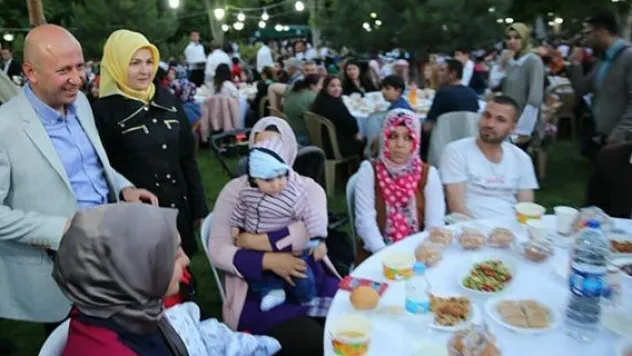 Kocasinan Belediyesi ailesi, iftar sofrasında buluştu