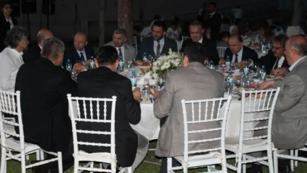 MÜSİAD hasta ve hasta yakınlarına iftar verdi