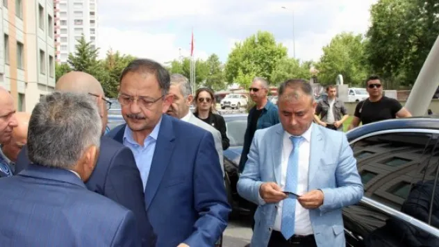 Özhaseki annesi için geldi