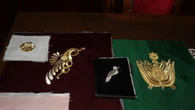 Sakal-ı Şerif bohçalarını Osmanlı motifleriyle işledi