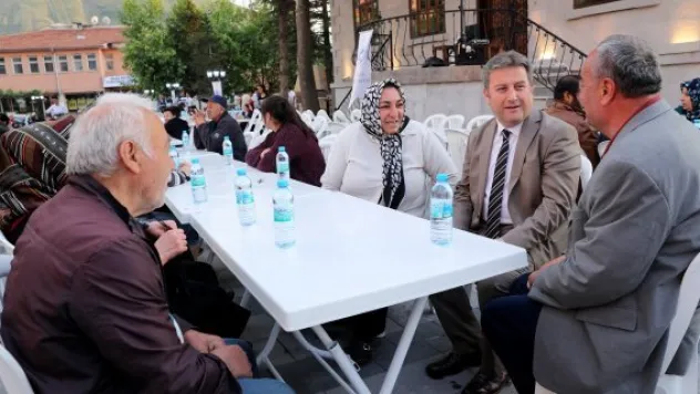 Talas Belediyesi iftarda Tablakayalıları ağırladı