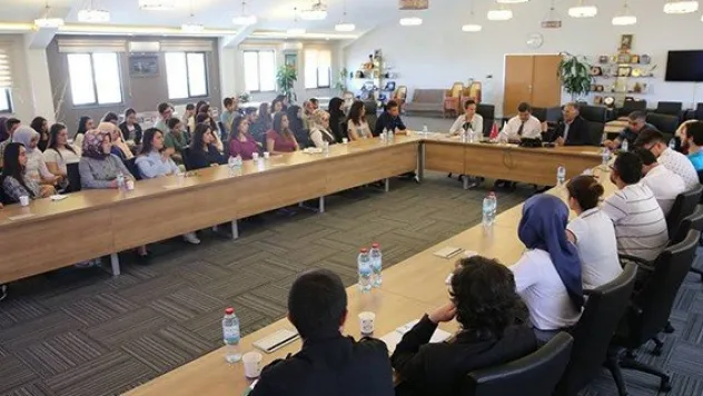 105 stajyer uygulamalı eğitim alıyor