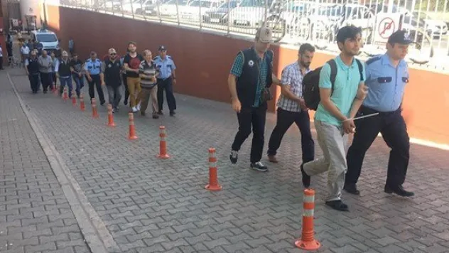 Bylock şüphelisi 16 kişi daha adliyeye sevk edildi