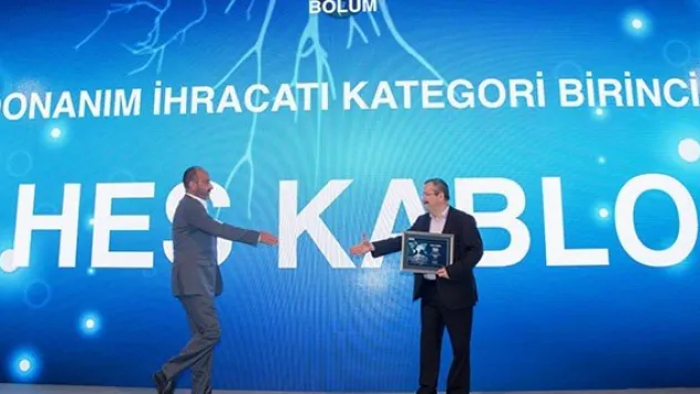 Hes Kablo'dan çifte birincilik