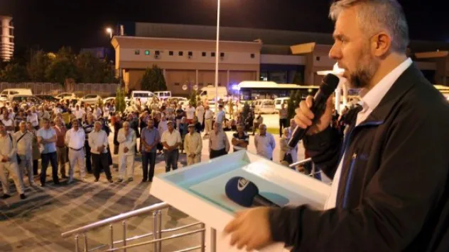 İlk hac kafilesi dualarla uğurlandı