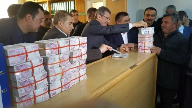 Kayseri Şeker'den bayram avansı