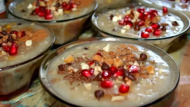 Bir tencere aşure 40 ekmek bedelinde