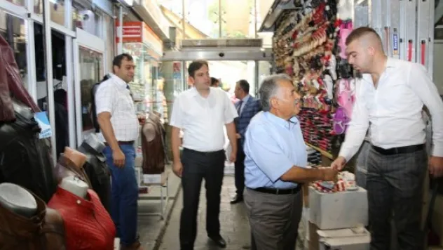 Büyükkılıç, kapalı çarşıyı ziyaret etti