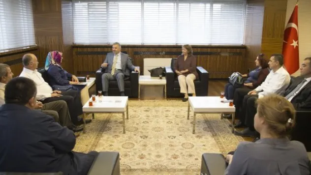 Büyükşehir projeleri örnek alınıyor