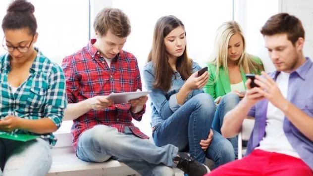 TV'den çok cep telefonuna bakar olduk...