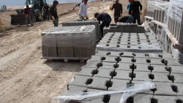 Develi'de parke çalışmaları devam ediyor