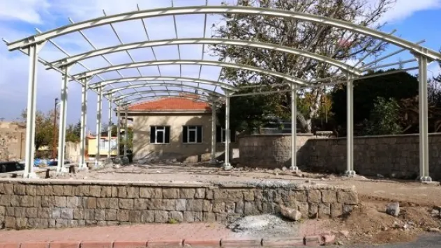 Kıranardı bölgesine kapalı pazar yeri inşa ediliyor