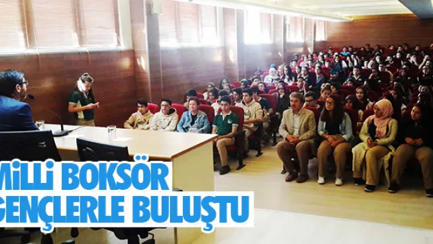 Milli boksör gençlerle buluştu