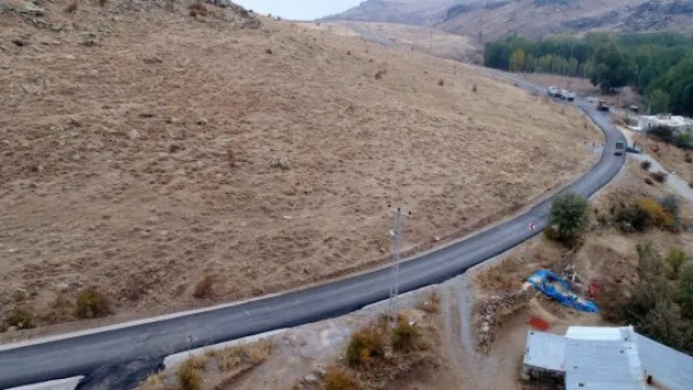 Talas'ta kırsal mahallelere asfalt atağı