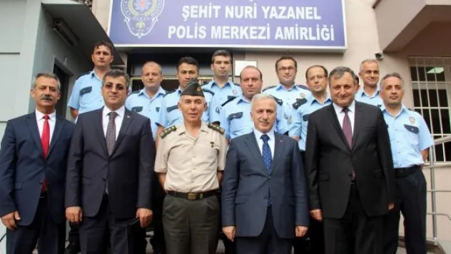 Vali Kamçı'dan polis merkezlerine ziyaret