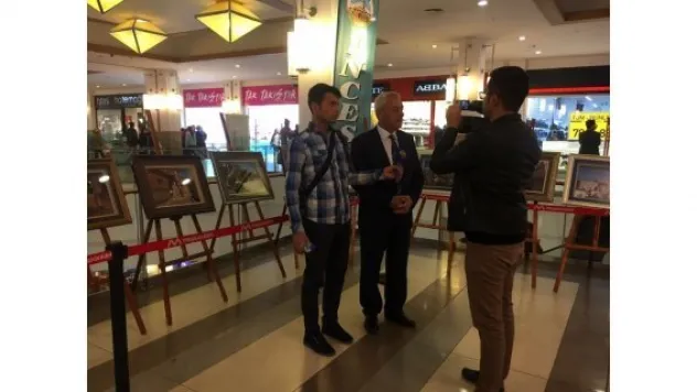 Meysu Outlet AVM'de kağıt rölyef sergisi