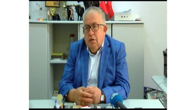 Ünlü, &quottamamen dışa bağımlı bir ülke oluruz&quot