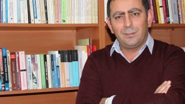 Yrd. Doç. Dr. Akgül: 'İletişim fakültelerinde iletişimciden çok işletmeci var'
